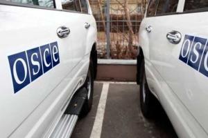 Соцсети взволновали сотрудники ОБСЕ, которые решили вывезти из зоны АТО свои вещи