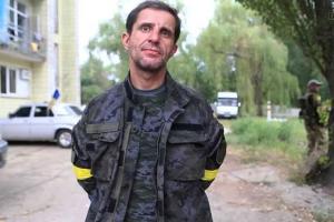 Хитом соцсетей стало видео, на котором Зорян Шкиряк бросает окурок в сухую траву