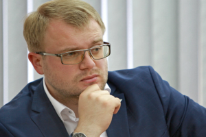 Крымский чиновник из санкционного списка пообещал "надрать задницу" США