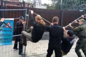 Нусс назвал варварские действия "Свободы" откровенной игрой на руку Кремля