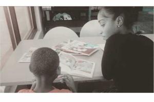 Соцсети "гудят" из-за самой сексуальной учительницы 