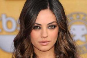 Беременная Мила Кунис случайно раскрыла пол будущего ребенка