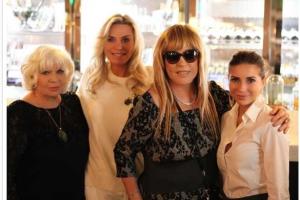 Пугачева скрывает болезнь за темными очками