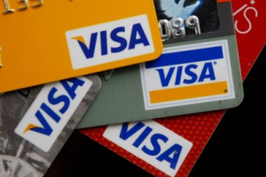 Часть российских карт Visa перестали работать за рубежом