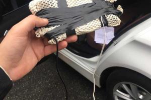 Адвокат Елены Лукаш заявил, что нашел в своей машине "прослушку" 