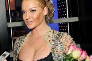 Волочкова похвасталась перед бывшим мужем роскошным особняком