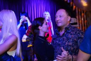 Юрий Гальцев показал свою 24-летнюю женщину