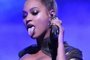 Бейонсе на концерте в Нью-Йорке чуть не осталась без уха