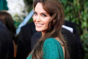 Бывшая няня Анджелины Джоли рассказала, что актриса повторяет ошибки своей матери в воспитании детей