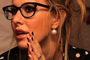 Беременная Ксения Собчак удивила поклонников необычным фото