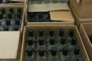 В Запорожье из подпольного цеха изъяли сотни литров смертельного опасного коньяка