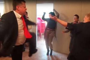 Российский депутат взорвал YouTube танцами под Рики Мартина