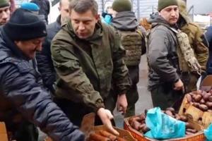 Боевики "ДНР" похвастались, какие рынки успели "отжать"