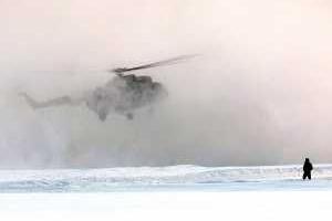 С рухнувшим в РФ вертолетом появилась связь: из 22 пассажиров признаки жизни подают только четверо