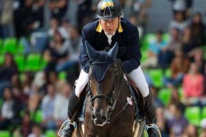 Холодницкий направил в РФ запрос об экстрадиции беглого депутата Онищенко в Украину