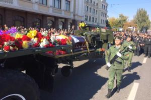 Шкиряк прокомментировал ажиотаж на похоронах Моторолы: "Это даже не зомби – это реально психически больные люди"