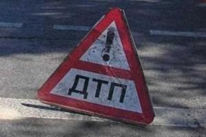 На Тернопільщині сталася ДТП: водій іномарки втік з місця аварії 