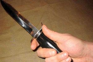 В Ивано-Франковской области школьник напал с ножом на учительницу : женщина в больнице