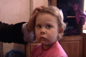 В Харькове разыскивают горе-мамашу, которая избила и бросила 3-летнего ребенка  