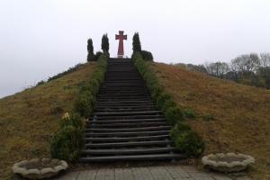 Активистам с востока Украины подарили землю Хмельницкой области