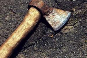 Антрацит потрясло жестокое убийство: мужчину зарубили топором