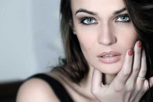 Телеведущая Алена Водонаева продемонстрировала идеальную фигуру