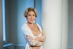 Певица Любовь Успенская появилась на публике без нижнего белья