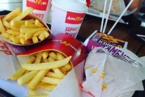 Пропагандист Коц раскритиковал донецкий отжатый McDonald's: "В гамбургере даже огурчика нет"