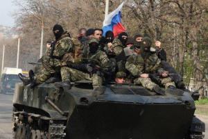 В Красном Луче местные жители жалуются на наплыв наемников из РФ