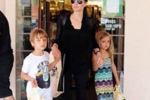 Анджелина Джоли не позволит Брэду Питту получить опеку над детьми