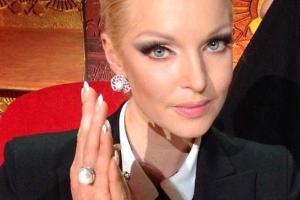 Волочкова испытала на себе экстремальную процедуру в салоне красоты