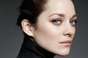 Марион Котийяр откровенно рассказала об интимных сценах с Брэдом Питтом