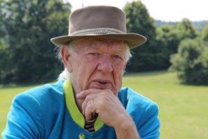 Стало известно, где похоронят Олега Попова 