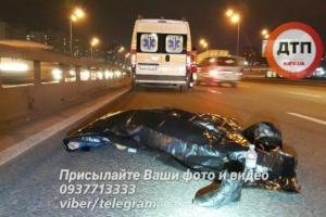 У Києві джип збив насмерть школяра, що перебігав дорогу