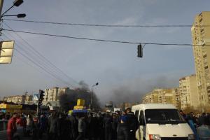В Киеве новый протест: пикетирующие подожгли автомобильные шины