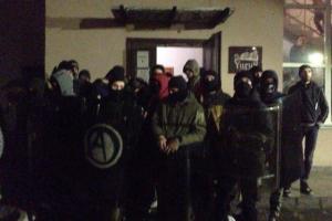 Стычка "правых" и "левых" во Львове: появились кадры с места событий