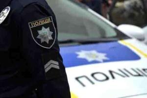 В Киеве полиция спасла женщину, которая хотела спрыгнуть с балкона