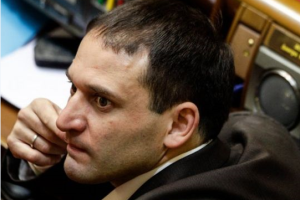 Добкин-младший, во время заседания ВР, попил водички и стал "другим человеком"