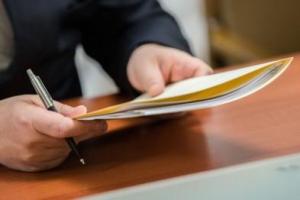 В Україні Президент підписав закон про відпрацювання студентів у сільській місцевості 