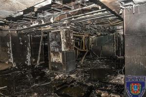 В Одессе в торговый центр бросили бутылку с зажигательной смесью: пострадали сотрудники