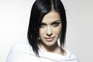 Пластический хирург рассказал всю правду об операциях певицы Елены Темниковой