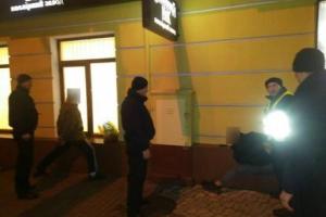 В центре Хмельницкого двое отморозков стреляли по прохожим 