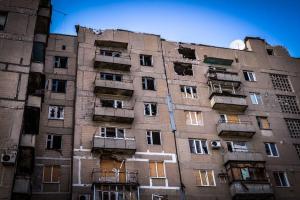 "Тишина здесь более зловещая, чем стрельба": фотограф-переселенец показал репортаж из прифронтовой зоны