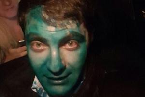 В Харькове произошел шокирующий инцидент: неизвестные напали на Сакварелидзе и облили его зеленкой