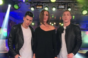 Ольга Бузова сфотографировалась без юбки