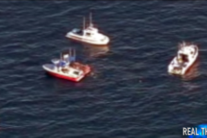 Появилось видео, как в США столкнулись два палубных истребителя