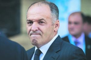 Дипломат Дмитрий Кулеба разгромил скандальную статью олигарха Пинчука