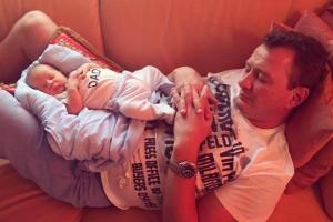 Марат Башаров показал "сладкий сон" со своим ребенком