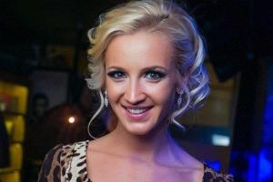 Телеведущая Ольга Бузова начала курить после тяжелого расставания с супругом