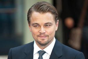 Леонардо Ди Каприо застукали за страстными поцелуями с неизвестной блондинкой